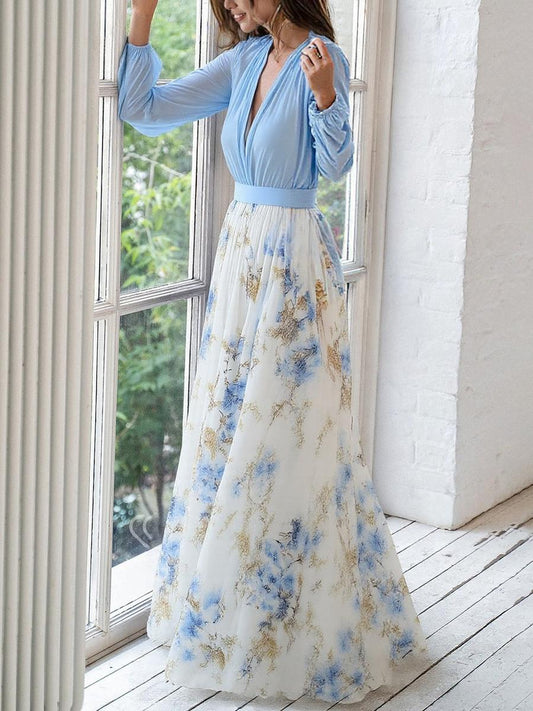 Beautiful Maxi Dress with Floral Pattern and V-Neck