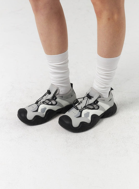 Lace-Up Sneakers CU322