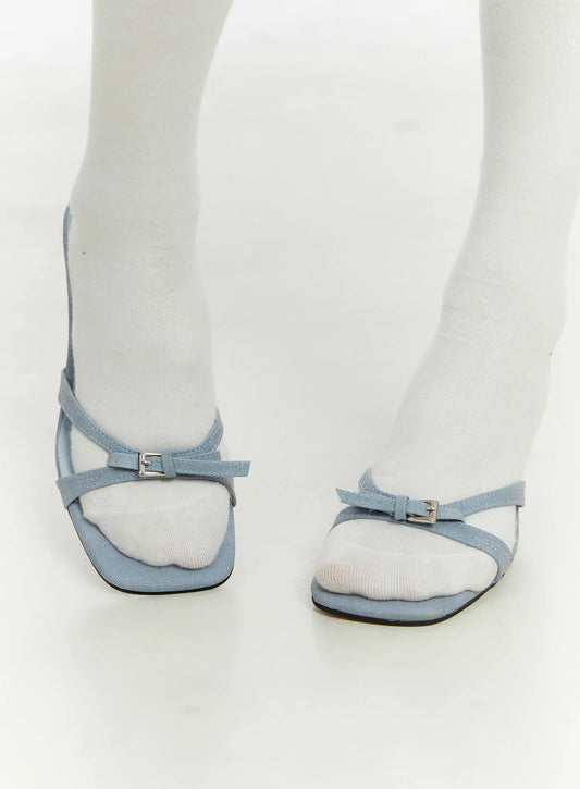 Belted Square Toe Heels CF510