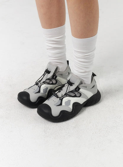 Lace-Up Sneakers CU322