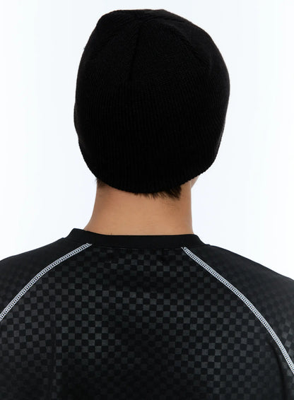Men's Knitted Beanie with Studs IL515
